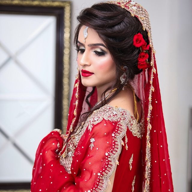 Bridal Hair & Makeup Lahore – Elegant Wedding Look by Artisan Salon